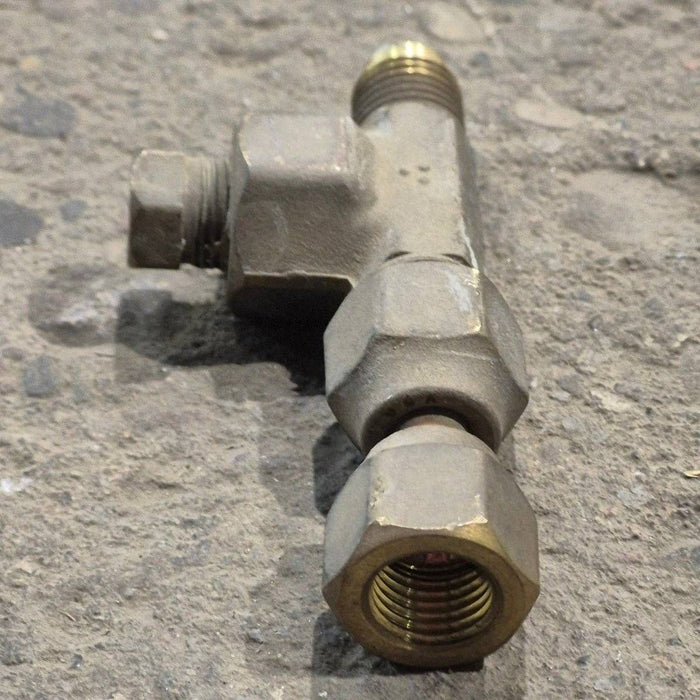 Used Norcold Pressure Tap and Swivel Connector Assembly - 621173