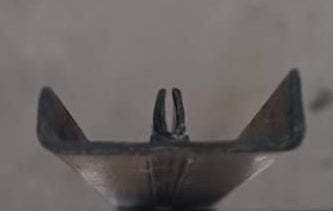 Used Panel Retainer - 623760