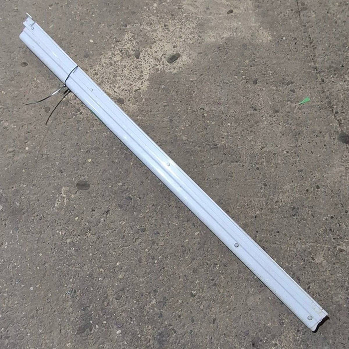 Used Dometic Awning Arm, Idler (Rear), White, Non-Adjustable Pitch, 66" - 3312487.022B
