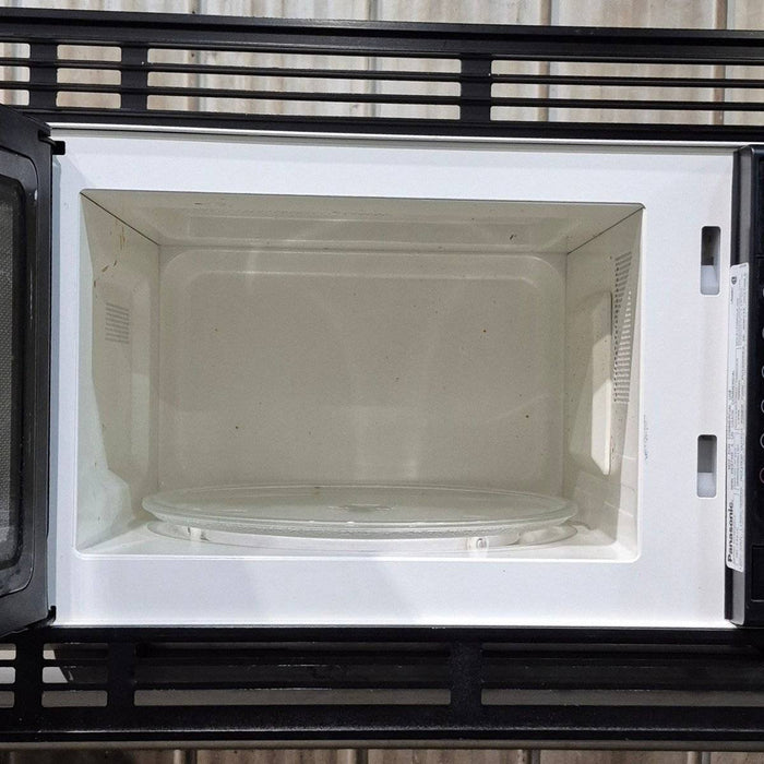 Used Panasonic Microwave - NN-4461C - 12" x 21.625" x 14"