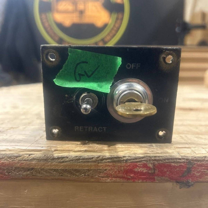 Used Single Landing Gear Legs Toggle Switch with key on/off - CHILY 7026