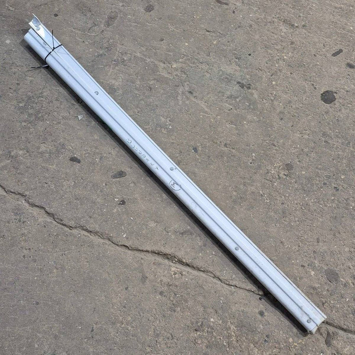 Used Dometic Awning Arm, Idler (Rear), White, Non-Adjustable Pitch, 66" - 3312487.022B
