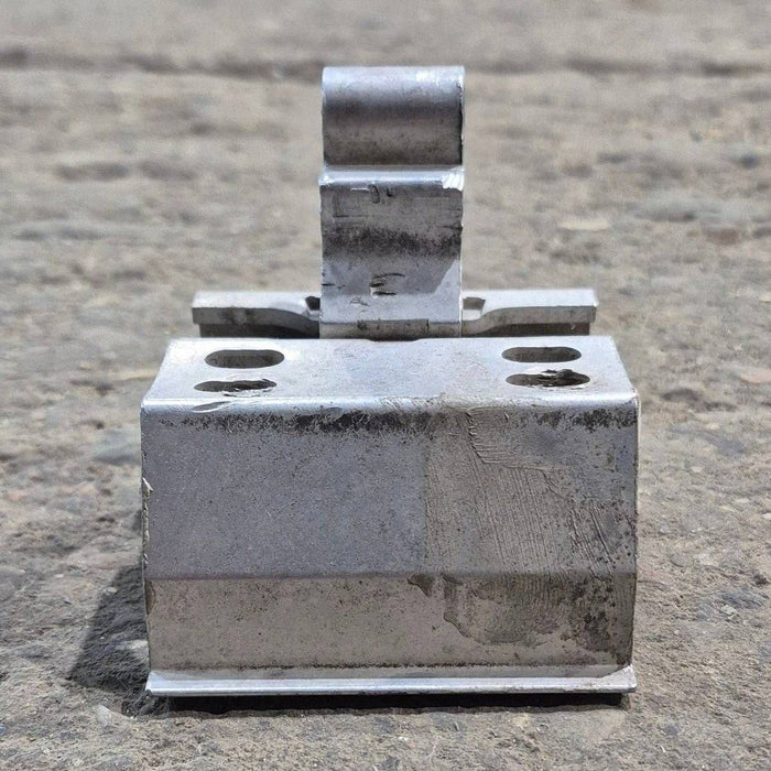 Used Dometic Upper Bracket, Silver - 830333