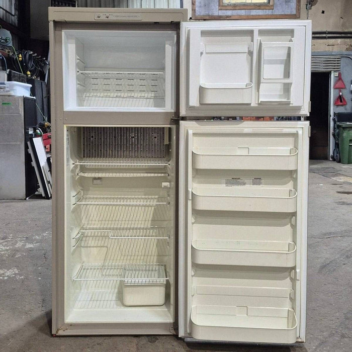 Used Complete Dometic Fridge, 2-Way - RM2652