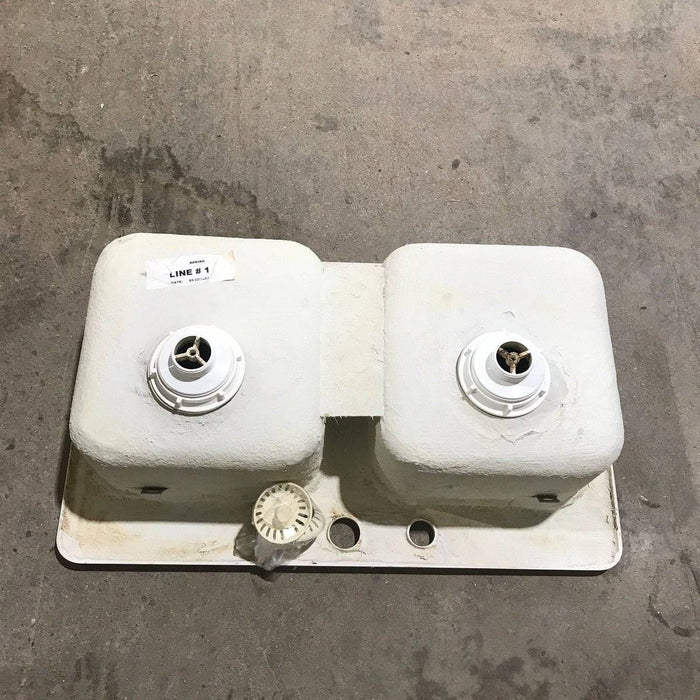 Used Double Kitchen Sink - 29" x 17.5" x 10" - Photo 4