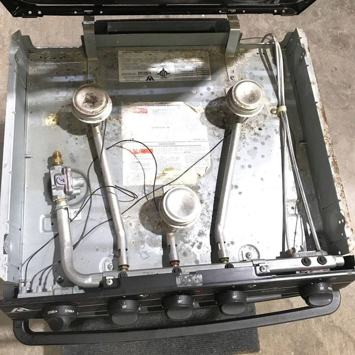 Used Atwood / Wedgewood range stove 3-burner R-V1732BBP
