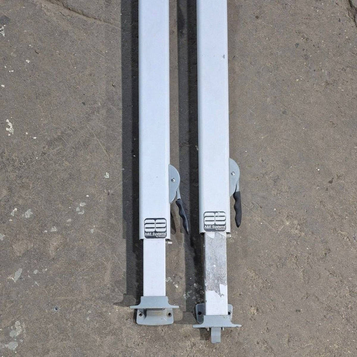 Used Dometic Awning Arm Set, White, 73" - 8480000.401B