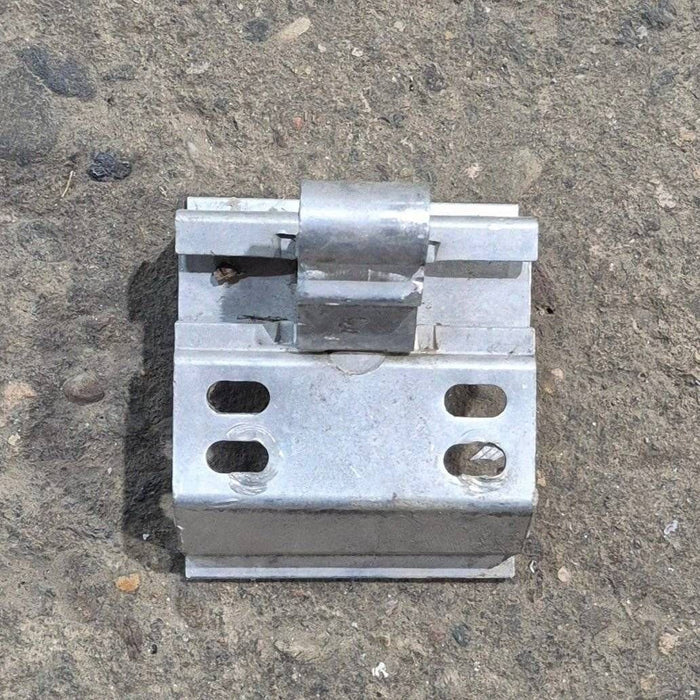 Used Dometic Upper Bracket, Silver - 830333
