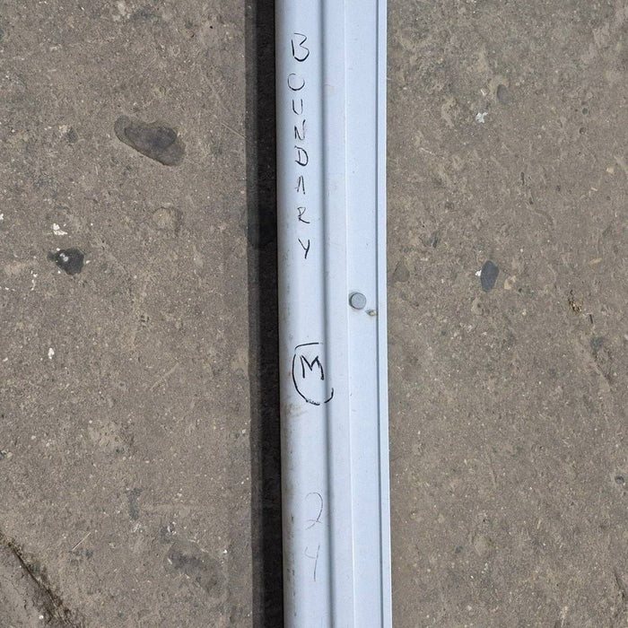 Used Dometic Awning Arm, Idler (Rear), White, Non-Adjustable Pitch, 66" - 3312487.022B