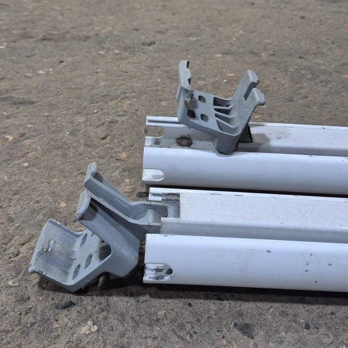 Used Dometic Awning Arm Set, White, 73" - 8273000.401B