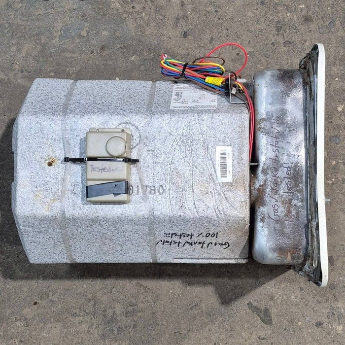 Used Complete Suburban Hot Water Heater, 6 Gallon - SW6D - 12.5 X 12.5 X 18.75