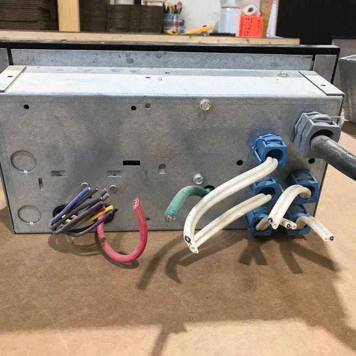Used 20 AMP MAGNETEK DC Distribution Panel - Model 80