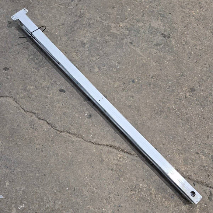 Used Dometic Awning Arm, Idler (Rear), White, Non-Adjustable Pitch, 66" - 3312487.022B