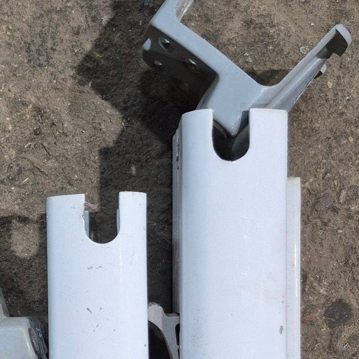 Used Dometic Awning Arm Set, White, 73" - 8273000.401B
