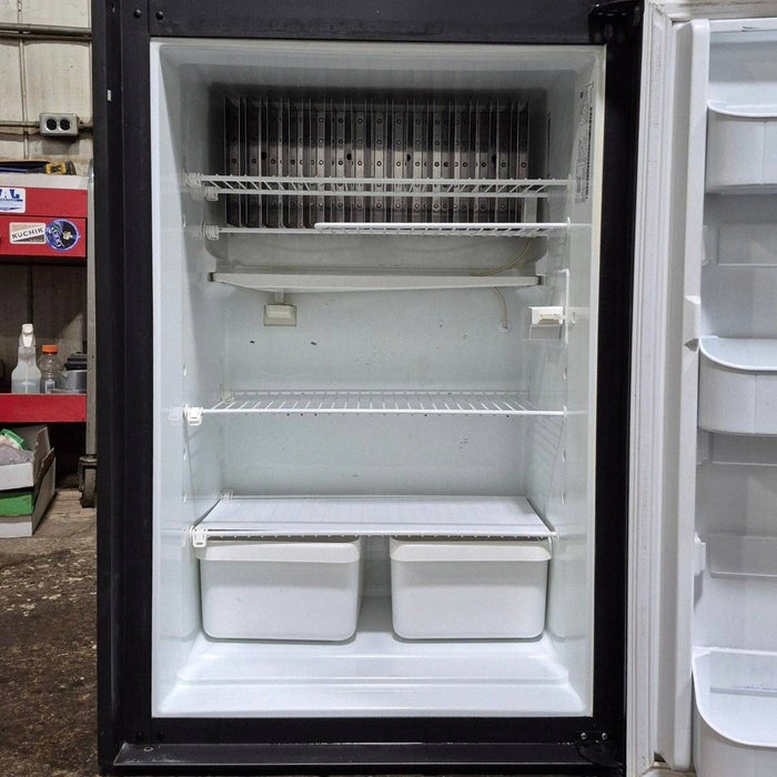 Used Complete Dometic Fridge, 2-Way - DM2652RBX