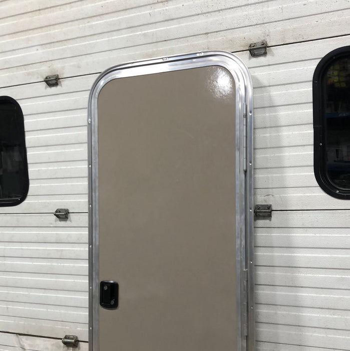 Used Rv Radius Entry Door 25 1/2 x 70 1/2 Lipper V000290171
