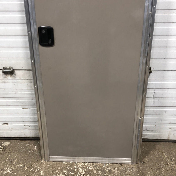 Used Rv Radius Entry Door 25 1/2 x 70 1/2 Lipper V000290171