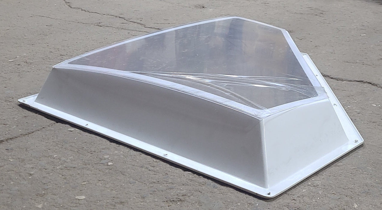 Inner 24-3/4" x 28-3/4 Neo-Angle Skylight, With Garnish