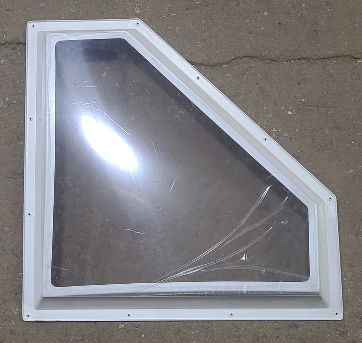 Inner 24-3/4" x 28-3/4 Neo-Angle Skylight, With Garnish