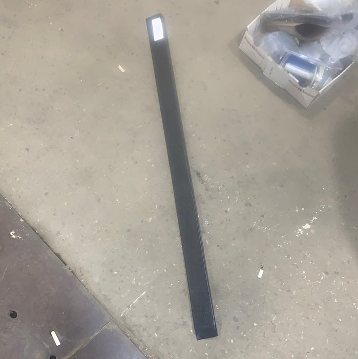 Slide out Floor Guide Right hand side 0347014311