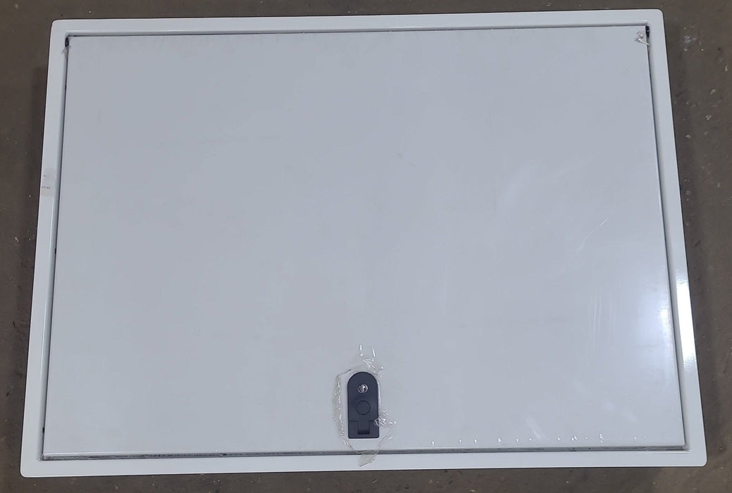 Square Cornered Entertainment Compartment with Cargo Door