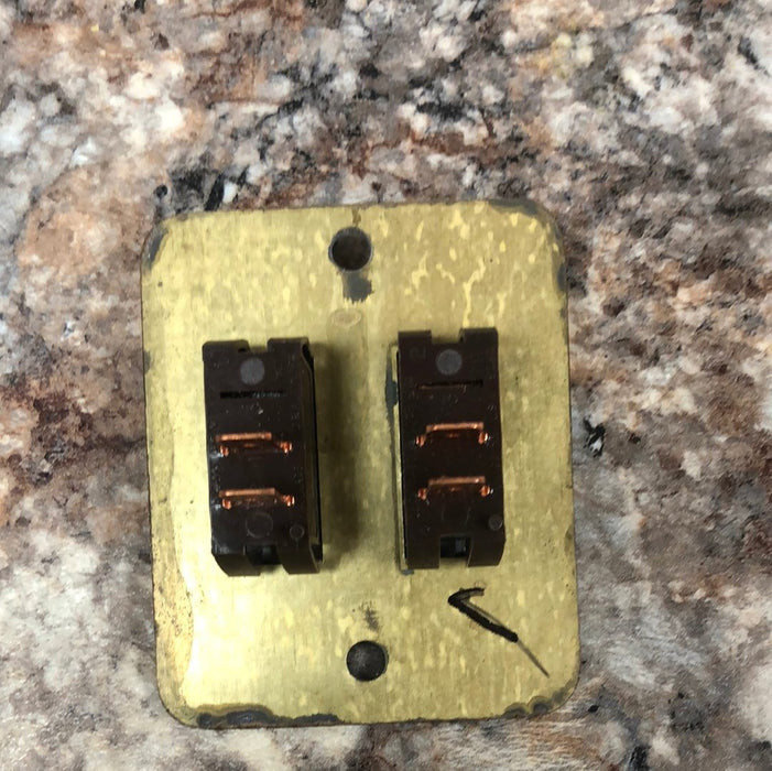 Used 12v RV Double Light Switch