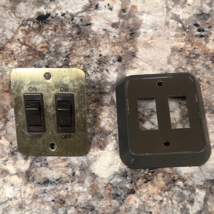Used 12v RV Double Light Switch