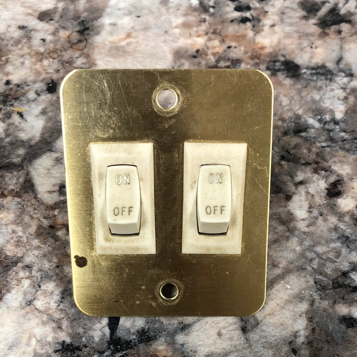 Used 12v RV Double Light Switch