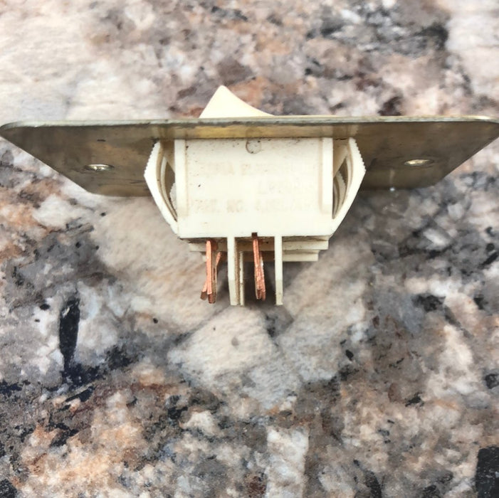 Used 12v RV Double Light Switch