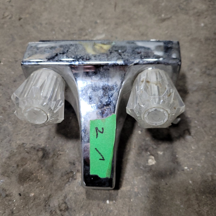 Used 4" Bathroom Faucet, Chrome, Clear Knobs