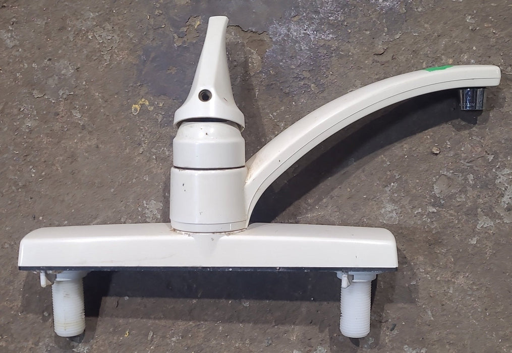 Used 8" Kitchen Faucet, Bone, Bone Lever Handle