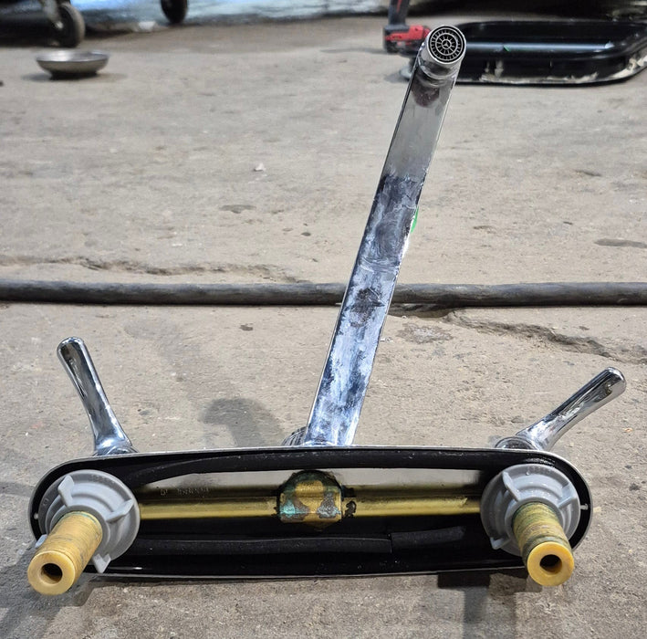 Used 8" Kitchen Faucet, Chrome, Chrome Handles