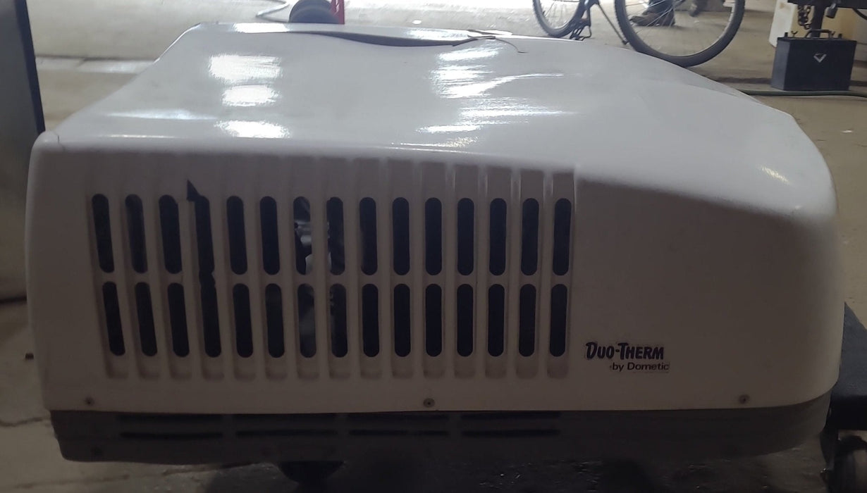 Used Duo-Therm Air Conditioner, Head Unit, 13500  BTU - 57915.621