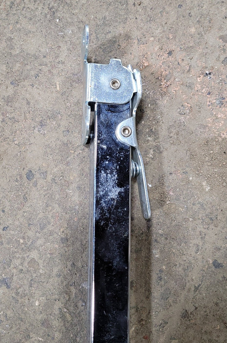 Used Folding table leg 26 1/2"