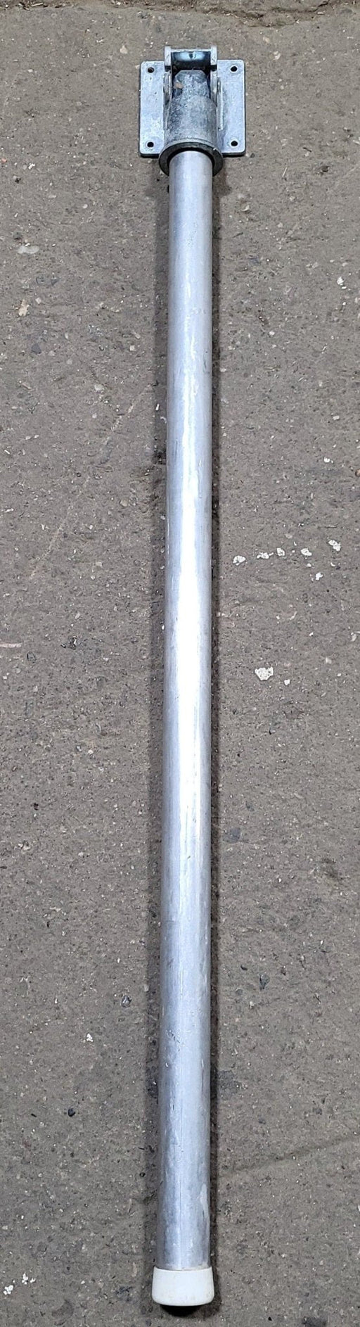 Used Adjustable table leg 27 1/2" - Young Farts RV Parts