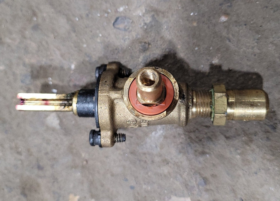 Used Atwood Wedgewood Burner Valve 6500 BTU 57251 - Young Farts RV Parts