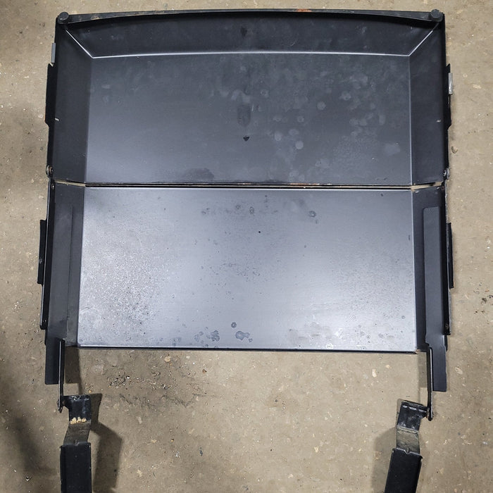 Used Atwood Wedgewood Chef Black Bi-Fold Cover 56417- UNSLOTTED