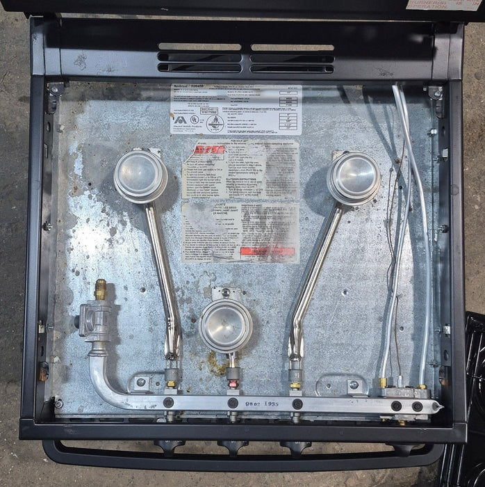 Used Atwood / Wedgewood Range Stove 3-Burner, 16 5/8 ” H - R-W1730BB