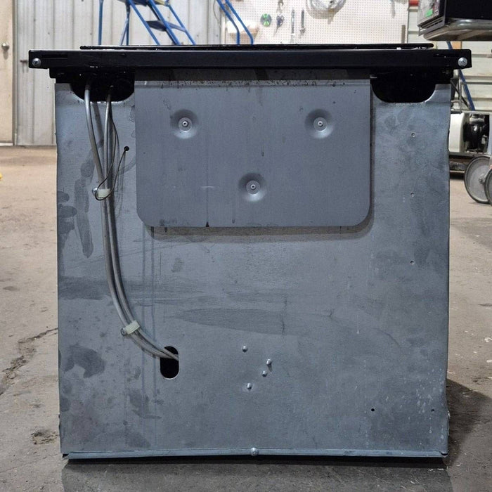 Used Atwood / Wedgewood Range Stove 3-Burner, - R-2138BBP - 21 X 20.125 X 21.25
