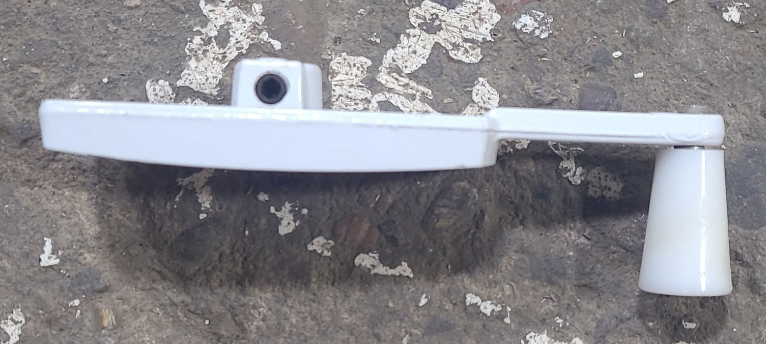 Used Braund Manufacturing Co. TV Antenna Handle Crank - 10688