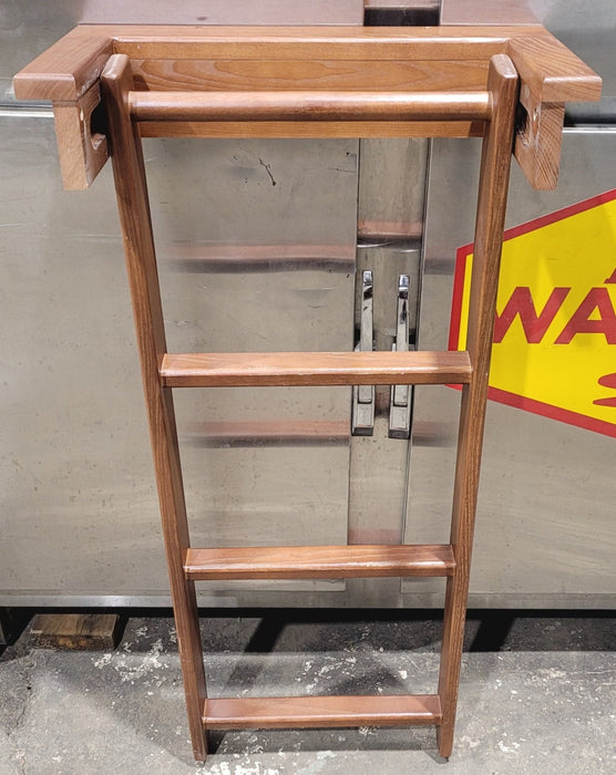 Used Bunk Ladder 19 3/8" X 43 1/2"