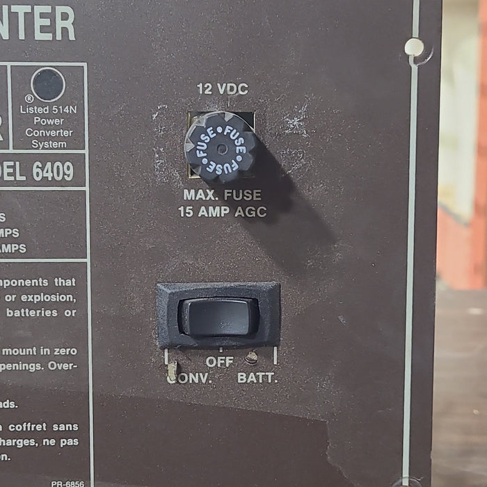 Used B&W 15 AMP Converter - Young Farts RV Parts