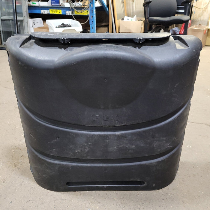 Used Camco 40539 Propane Tank Cover - Black (Fits 30# Steel Double Tank)