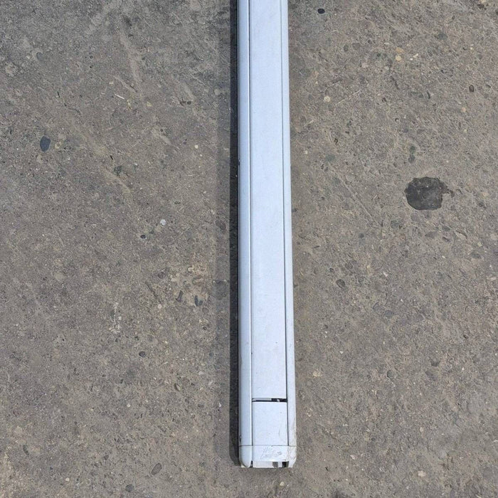 Used Carefree Awning Arm, Idler (Rear) Non-Powered, Steep Pitch, White, 59" - Travel'r , R001508WHT