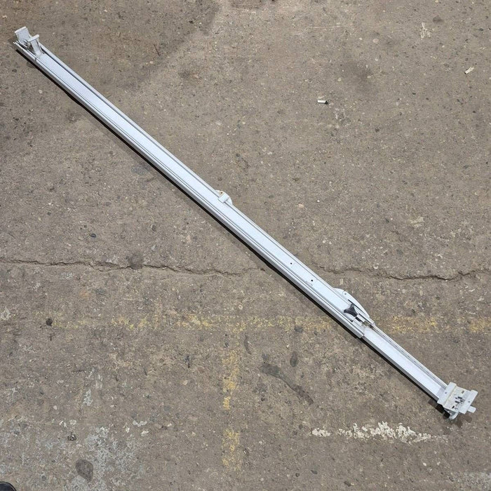 Used Carefree Single Manual Arm, 66", White - R00416-301-55