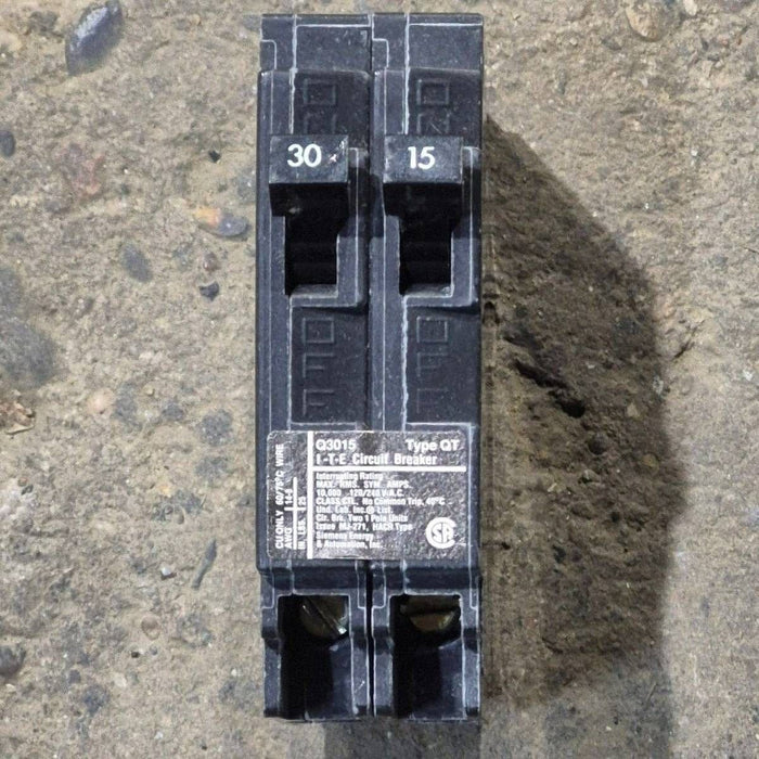 Used Circuit Breaker, Dual Pole 15/30 AMP - Q3015