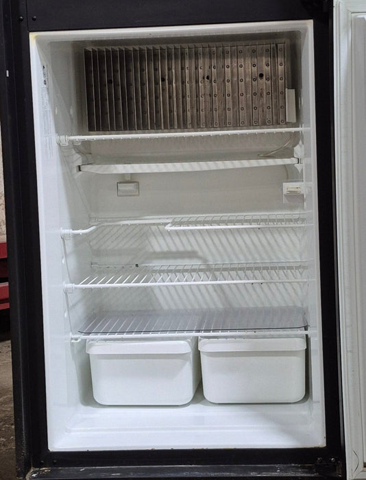 Used Complete Dometic Fridge, 2-Way - DM2652