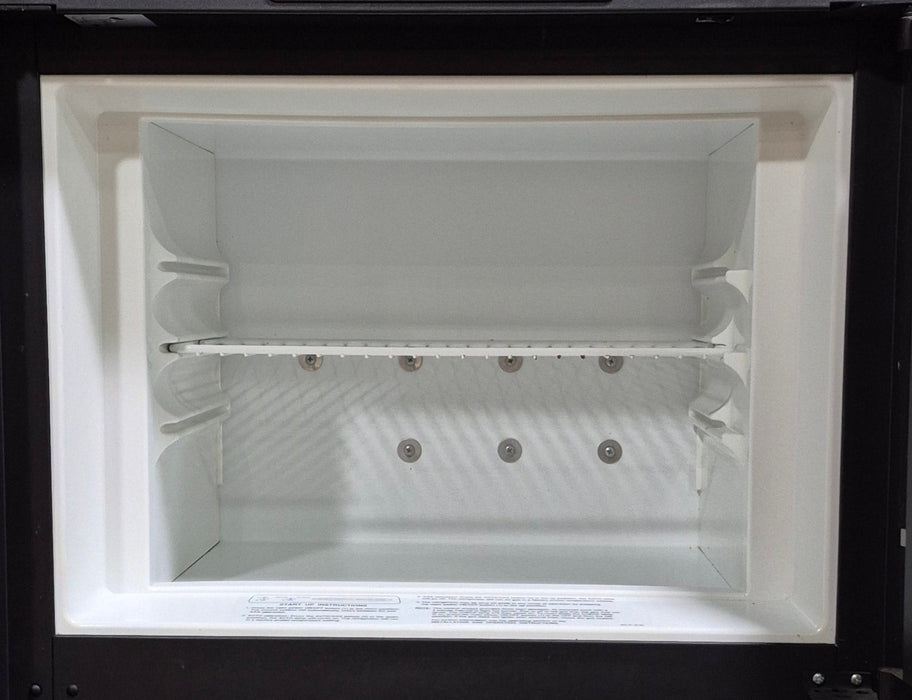 Used Complete Dometic Fridge, 2-Way - DM2652
