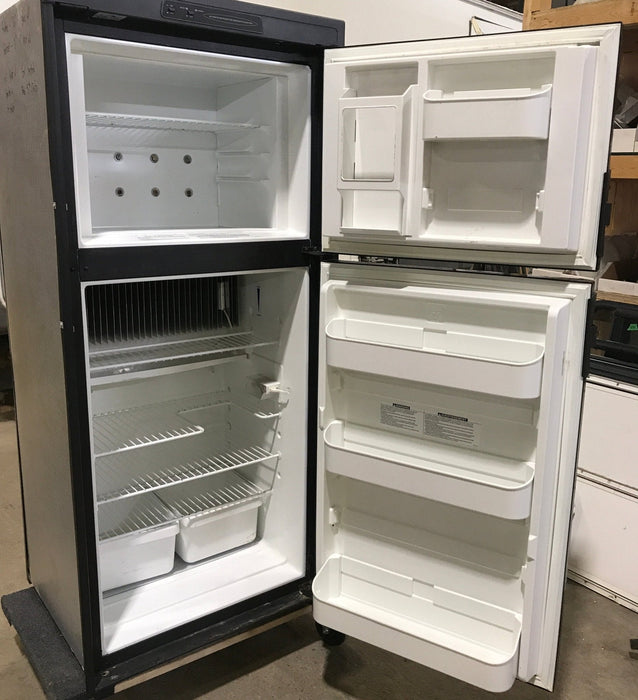 Used Complete Dometic Fridge, 2-Way - DM2652