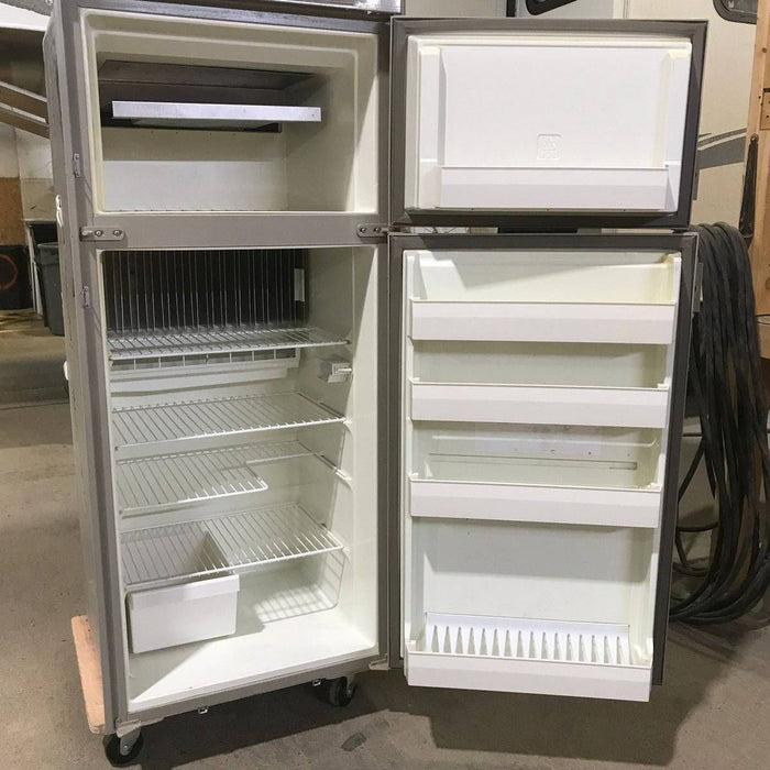 Used Complete Dometic Fridge, 2-Way - RM2620RX